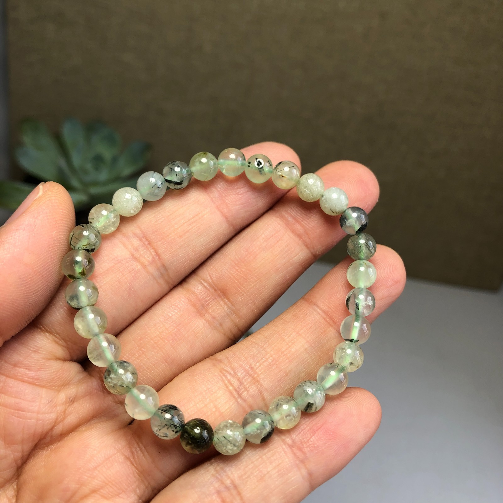 2Pcs Wholesal Prehnite bracelets Crystal ball sphere facet 6mm