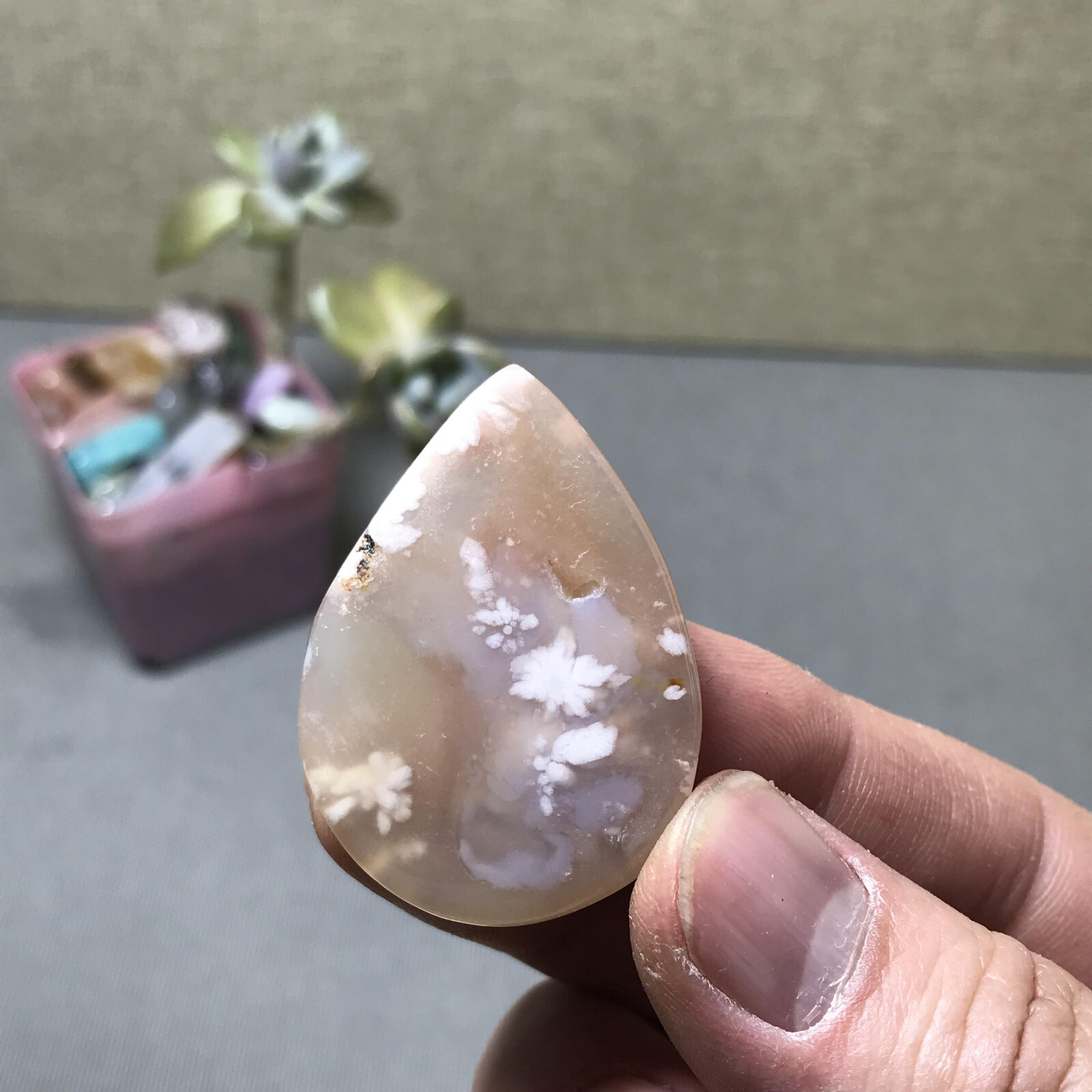 41mm Natural sakura slice gemstone polish/rough Crystal specimens 16g A6053