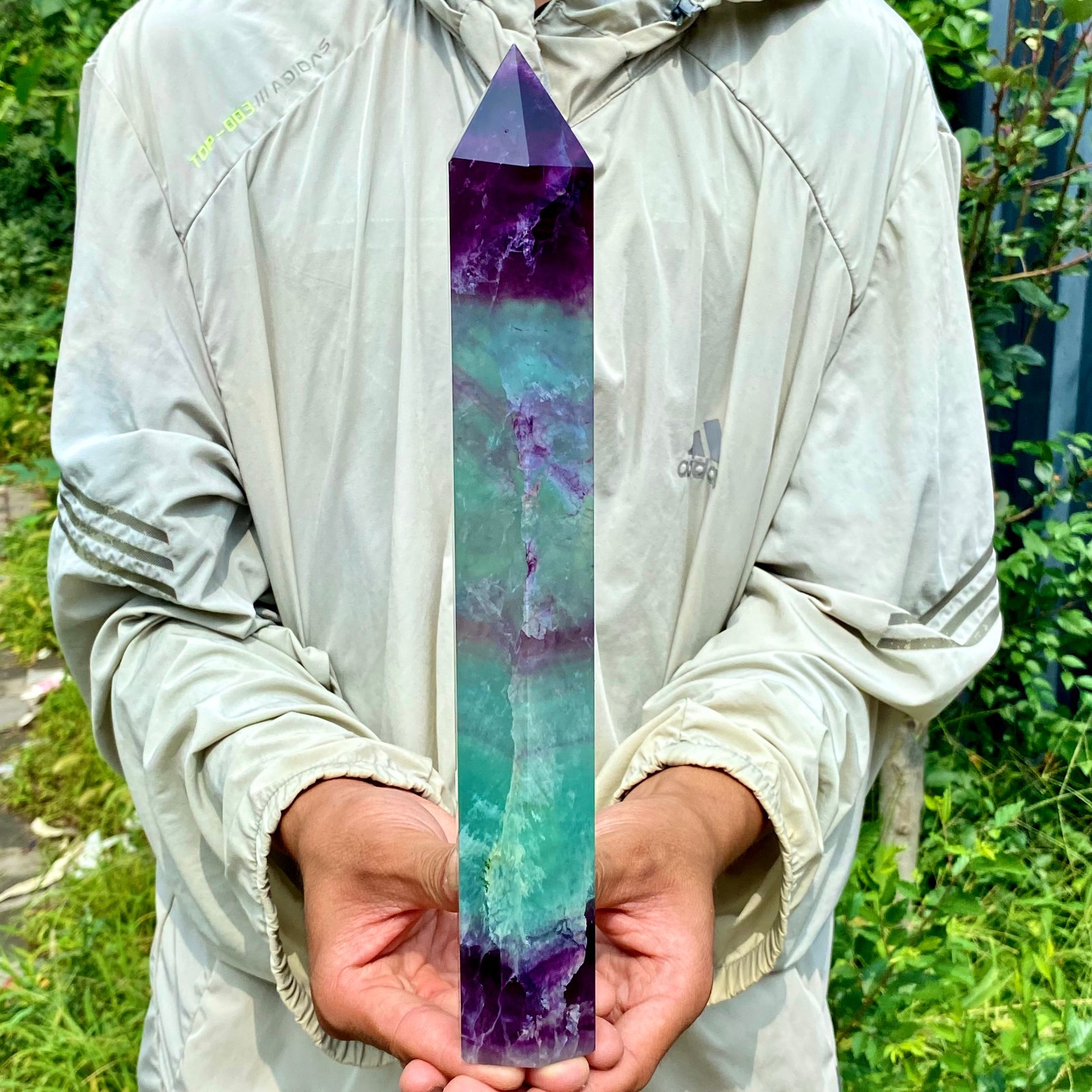 2.86LB Natural Fluorite Crystal Column Magic Wand Obelisk Point Earth Healing