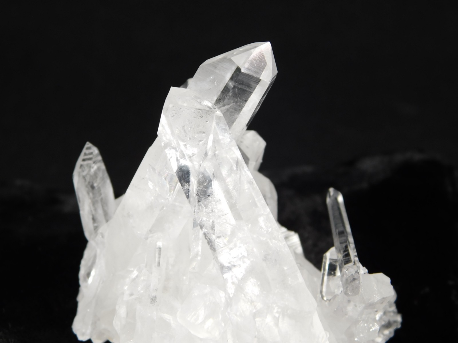 TRANSLUCENT Quartz Crystal Cluster From Collier Creek ARKANSAS 107gr