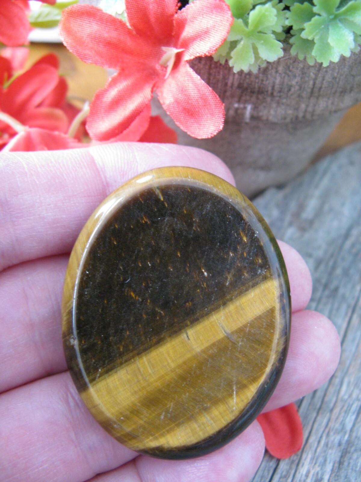 New Natural Brazilian Golden Tiger Eye Oval Shape Worry Stone Palm Stone