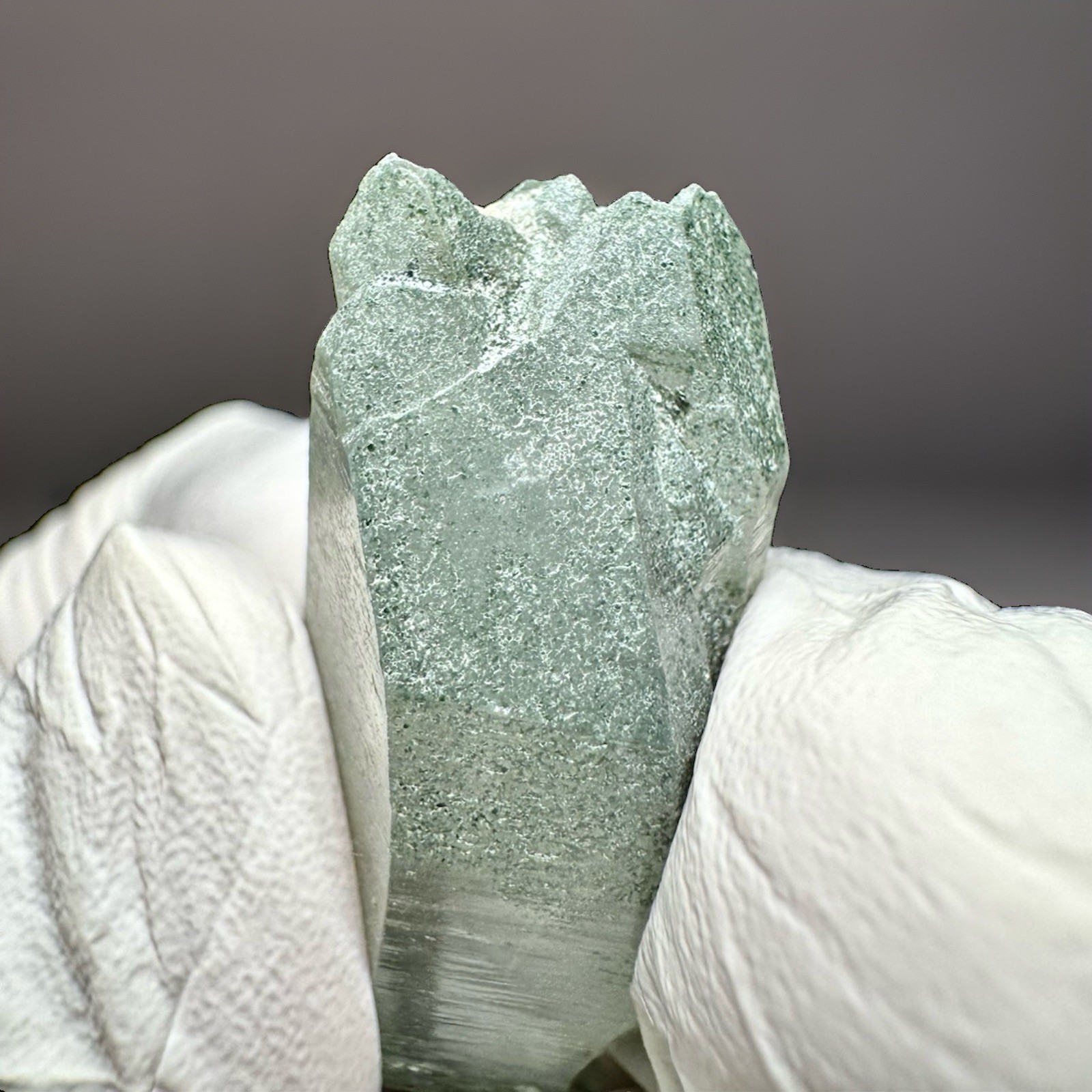 “Green Forest Canyon”Hashupi Himalaya Floater Silver-sand Phantom Quartz Crystal