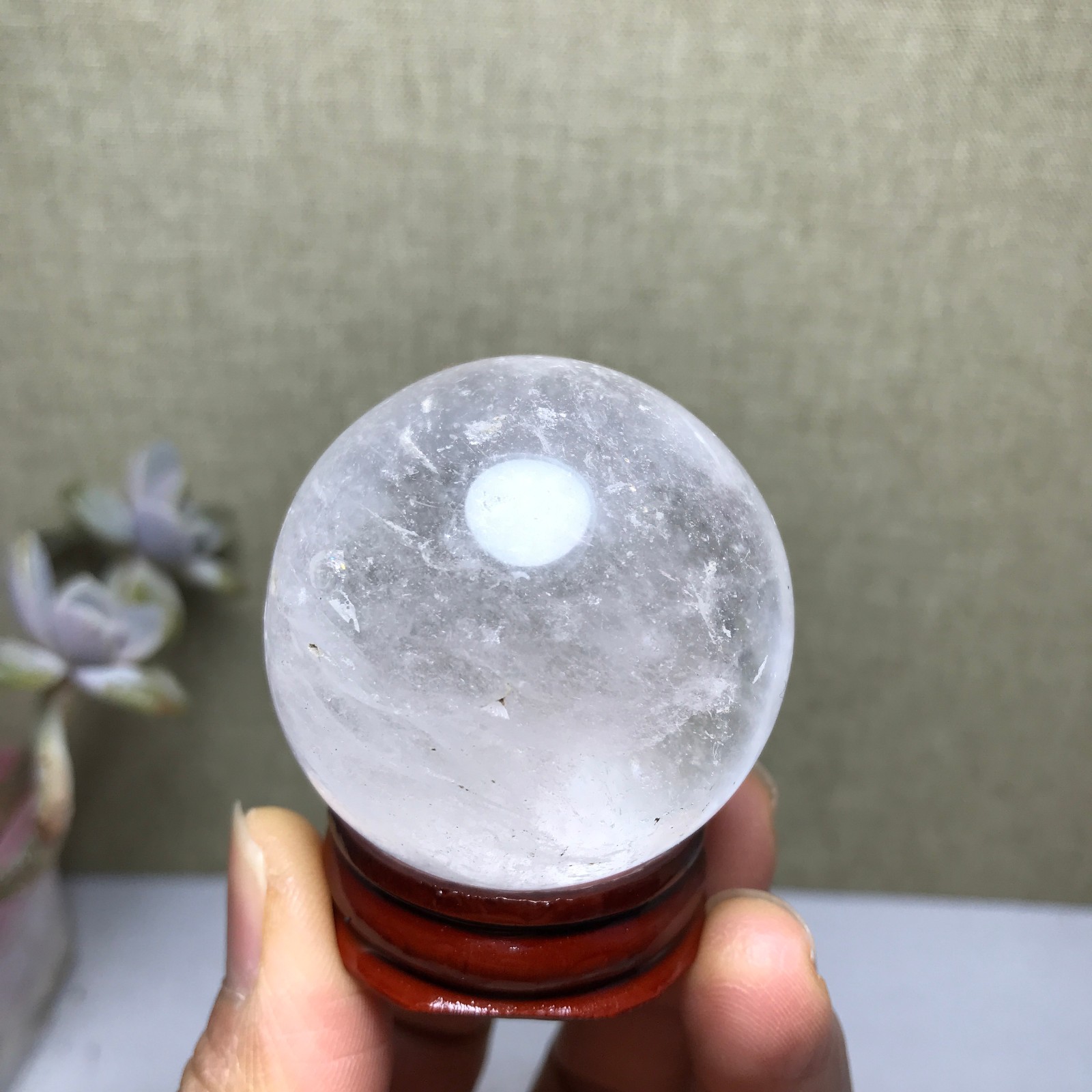 43mm Natural white crystal sphere ball Crystal Quartz specimens 114g A3005