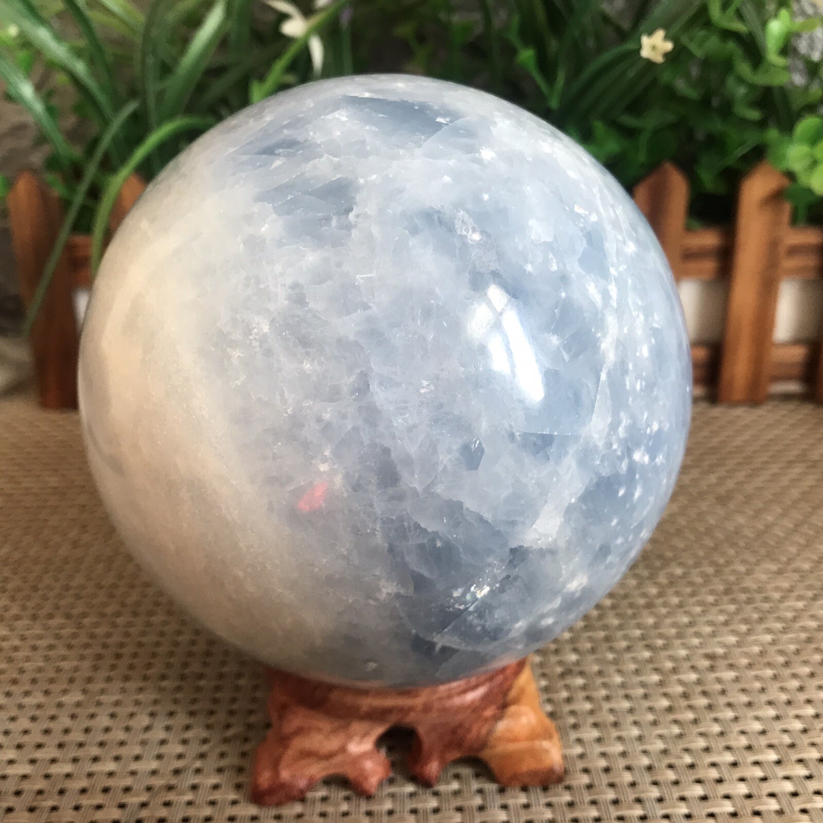 1915G 110mm Beautiful crystal ball beautiful natural kyanite ball Y01