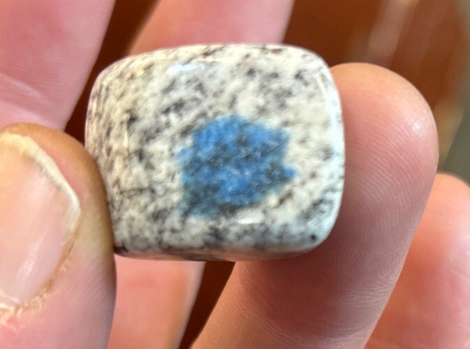 1 Kilogram Of Tumbled A Grade K2 Average Size 14 Grams