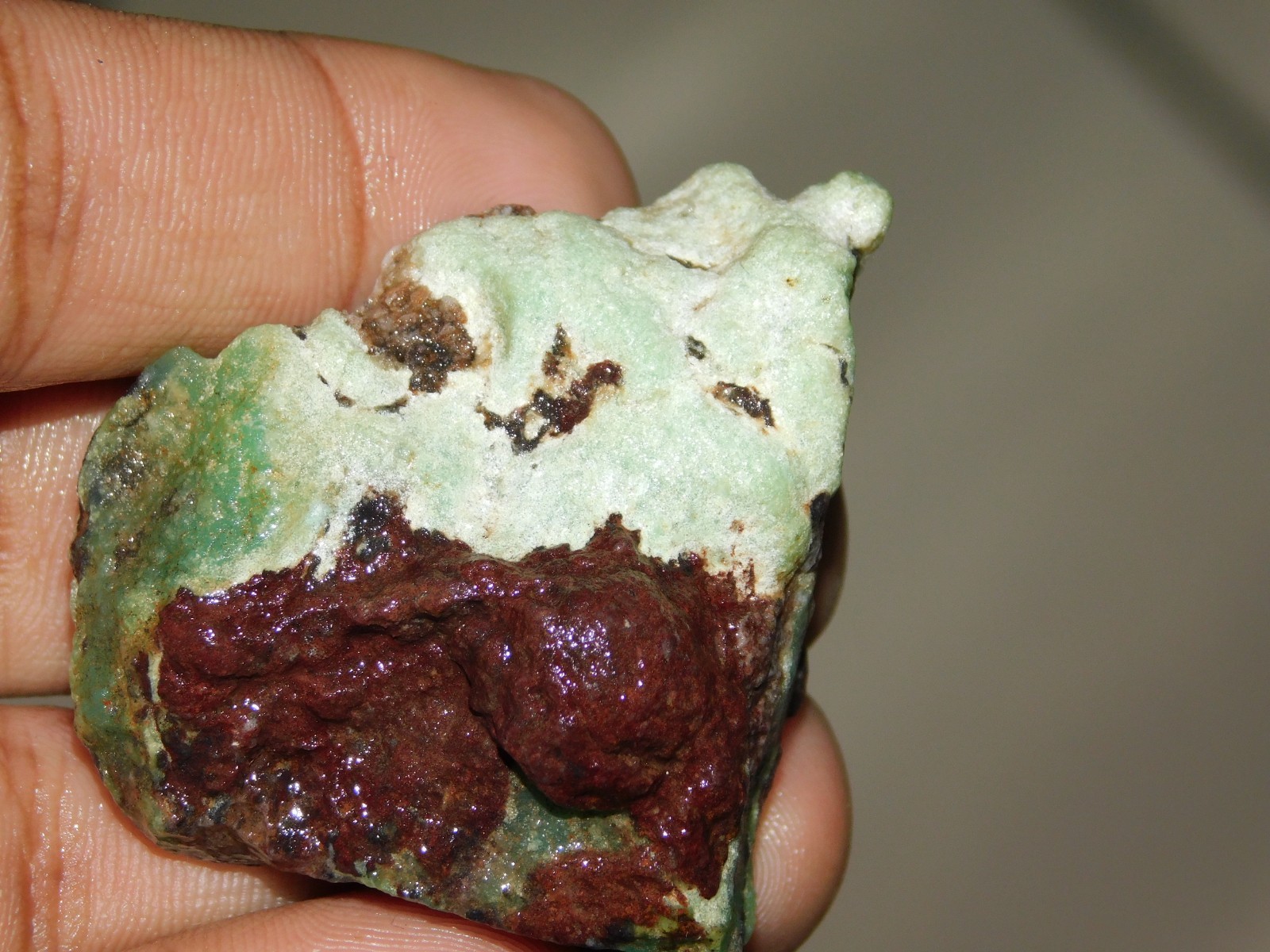 209 Ct Australian Rough Dragon Blood Rock Raw Natural Crystal Specimen 40x41x28