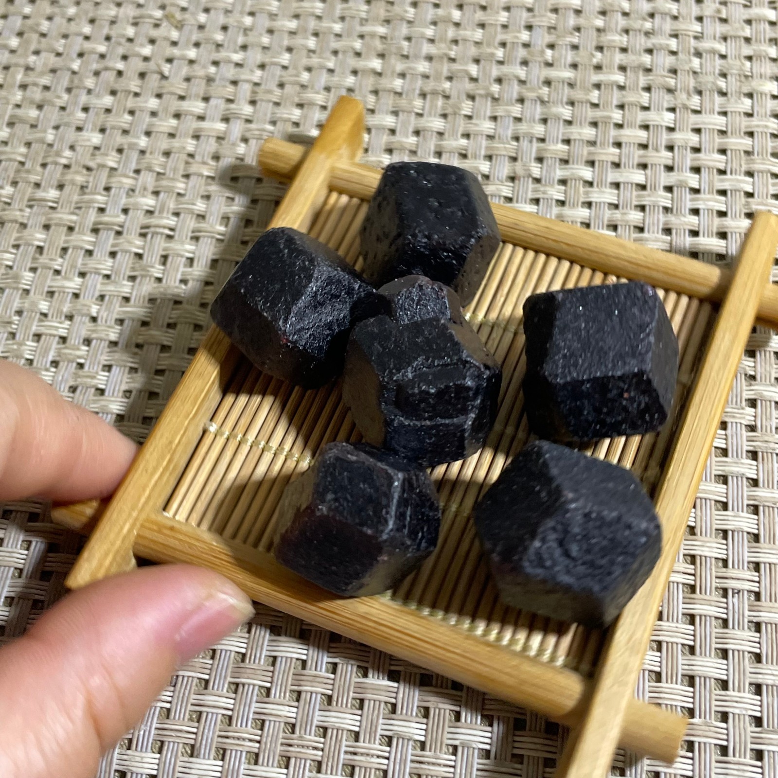 6pcs RED Garnet Crystal gemstone rough stone mineral specimen 102g