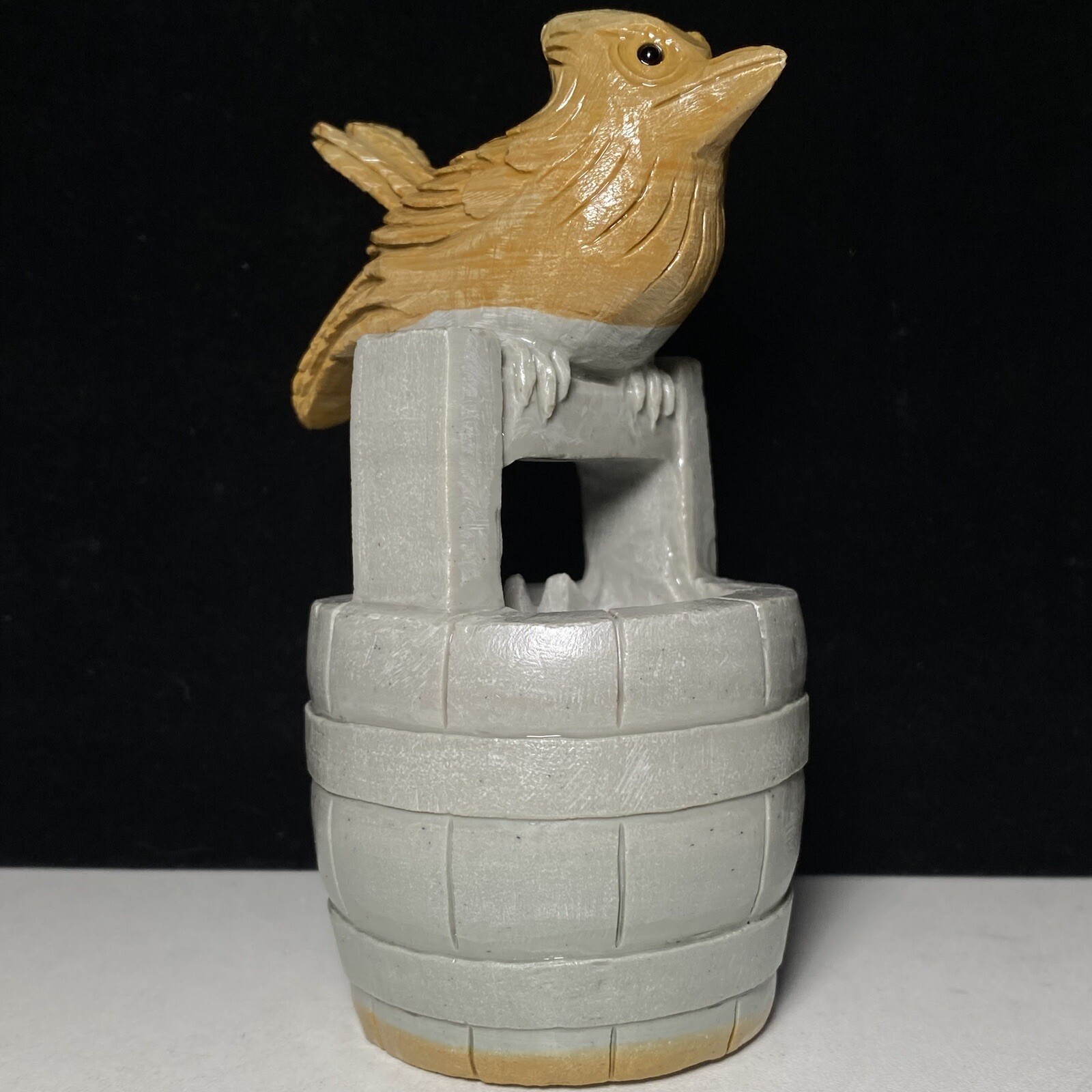 Natural Crystal Cluster Quartz Mineral Specimen Songhua Stone Handcarved bird