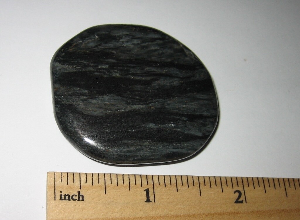 1.7″ RARE TUMBLED POLISHED FLAT ‘ISUA STONE’ PALM STONE MINERAL GREENLAND 39g *8