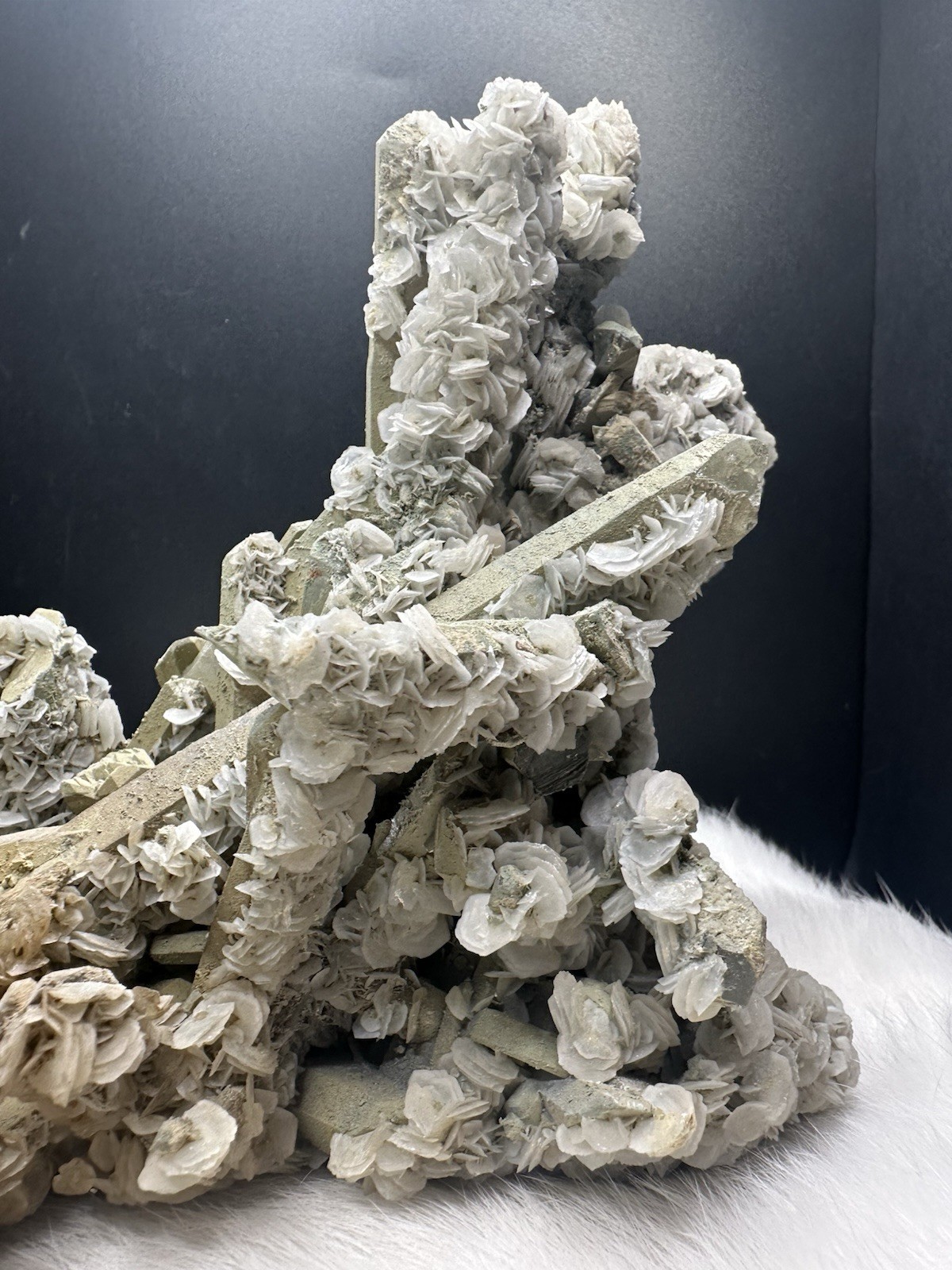 Green Quartz cluster