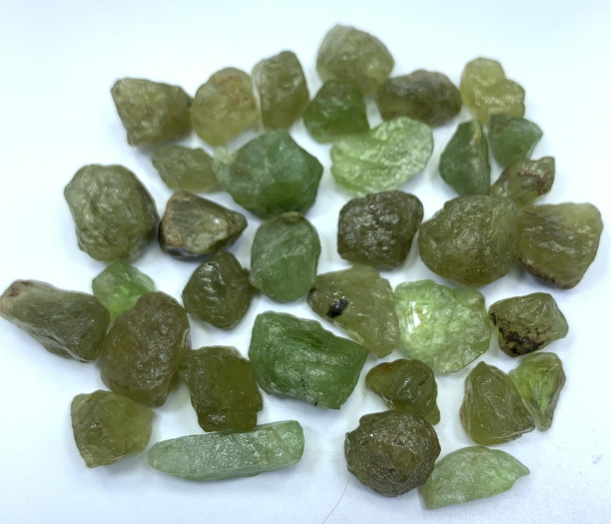 270 Ct Natural Rough Lot Peridot From Pakistan