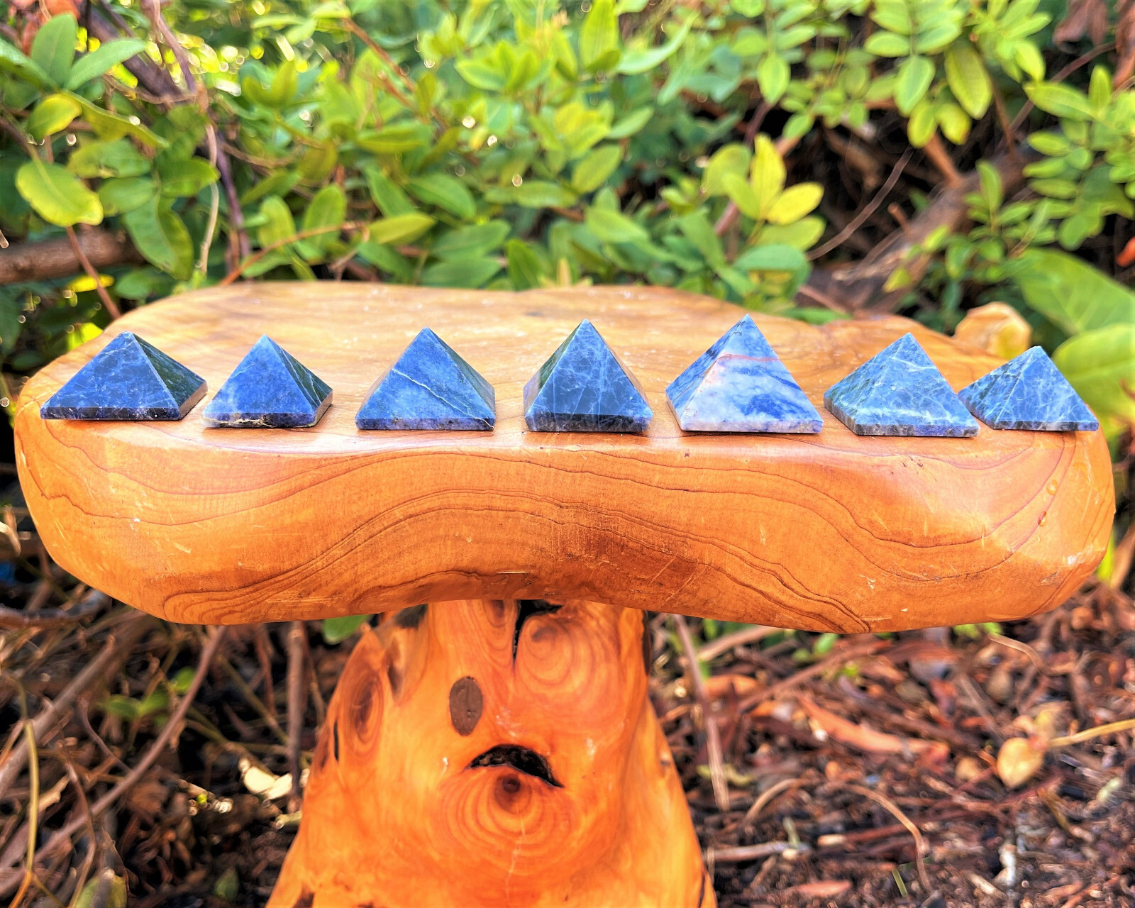 Sodalite Crystal Pyramid, Medium 1″ – 1.25″ (Gemstone Reiki Sodalite Pyramid)