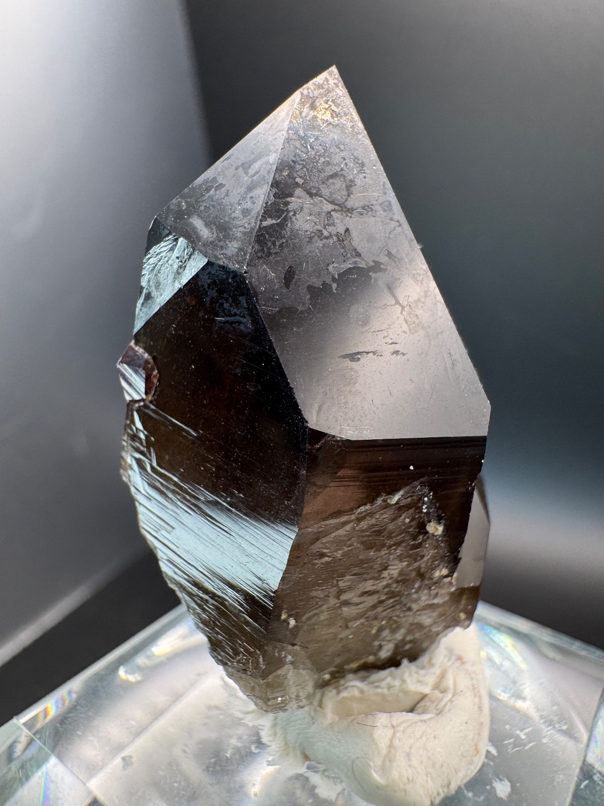 6178 Smoky Quartz Point with Red Garnets and Garnet Inclusions 34g Fu Jian