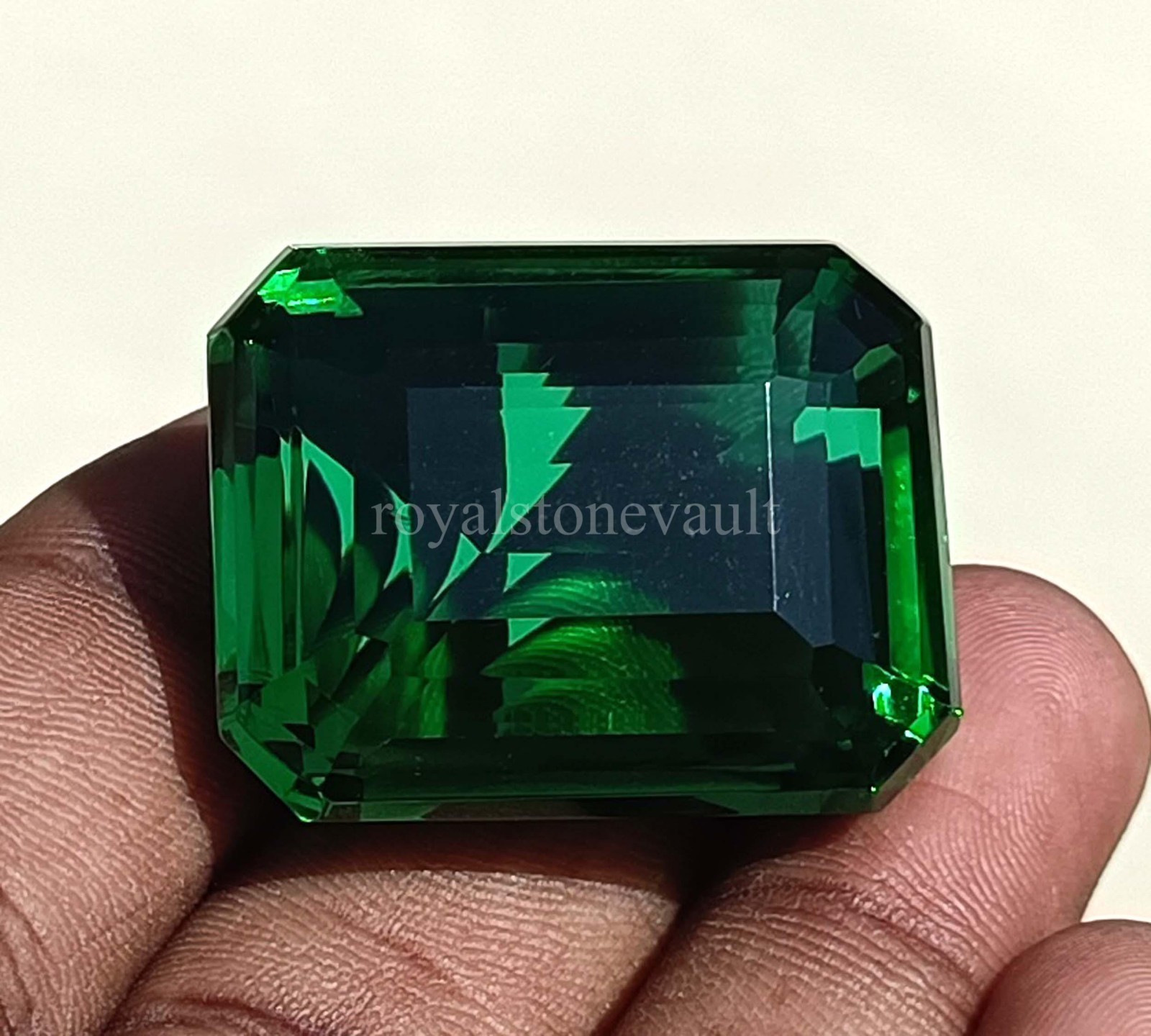 Natural Green Emerald IGL Certified 114.35 Ct Emerald Cut Loose Gemstone 5ISR