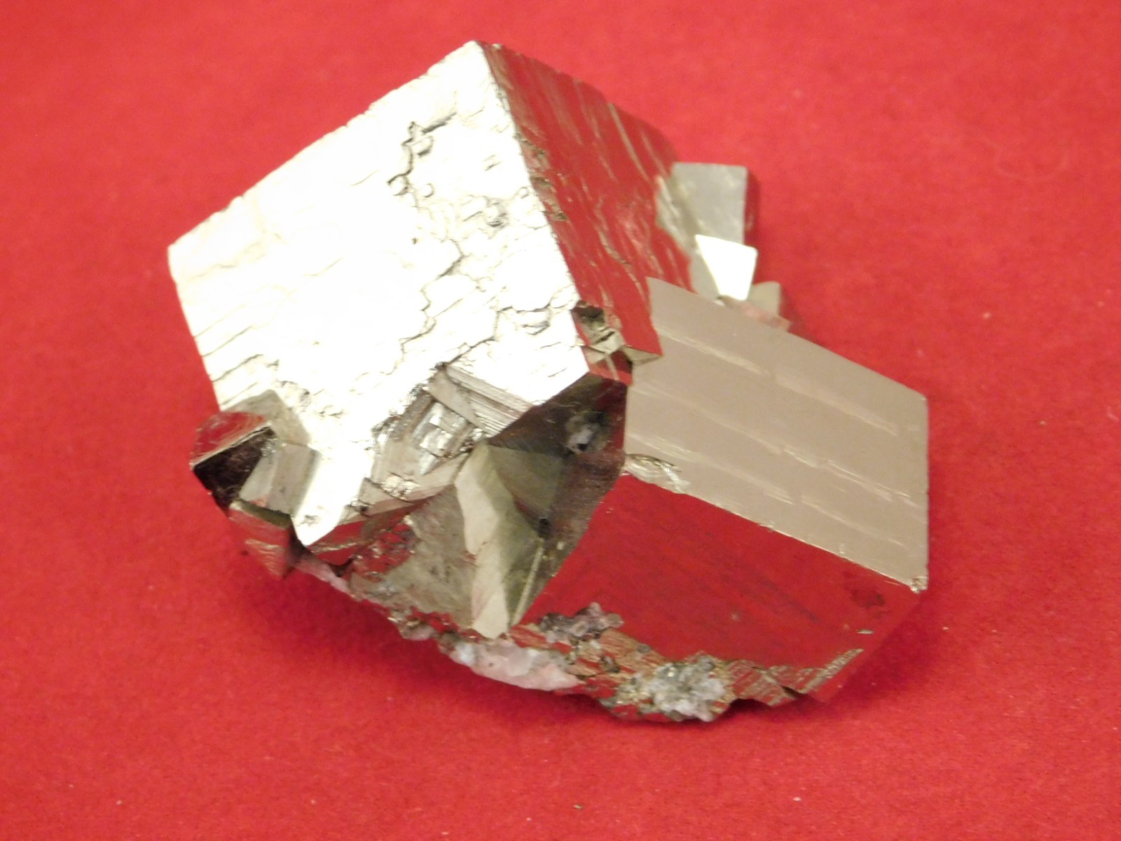 PYRITE Crystal CUBE Cluster 100% Natural Huanzala Mine Peru 84.9gr