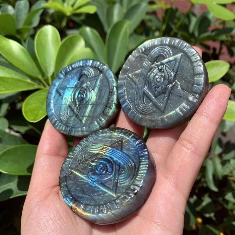 Hand Carved Labradorite All-Seeing Eye Carving Crystal Healing Ornament*1pcs