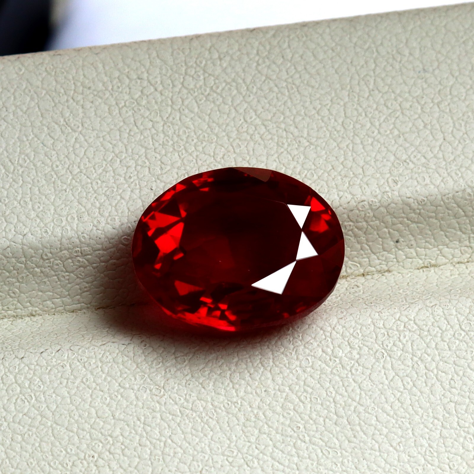 BURMA Pigeon Blood Red Ruby Certified Loose Gemstone Oval Cut 9.45 CT