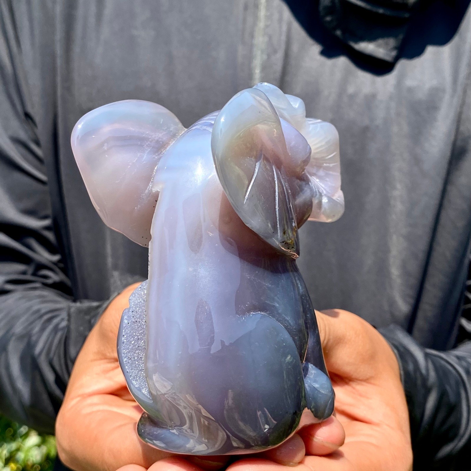 1.1LB Natural agate carved crystal elephant realistic crystal therapy