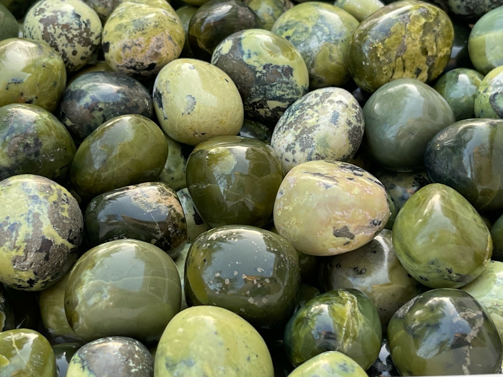Grade A++ Serpentine Tumbled Stones, 1-1.25 Inch Tumbled Serpentine Stones