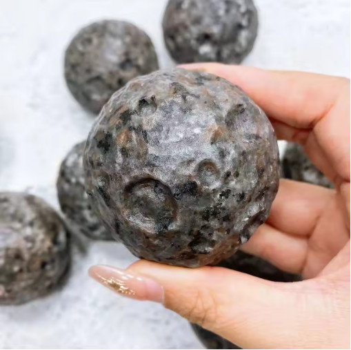 Natural Yooperlite Ball Stone UV Reactive Collector Gift Home Decor