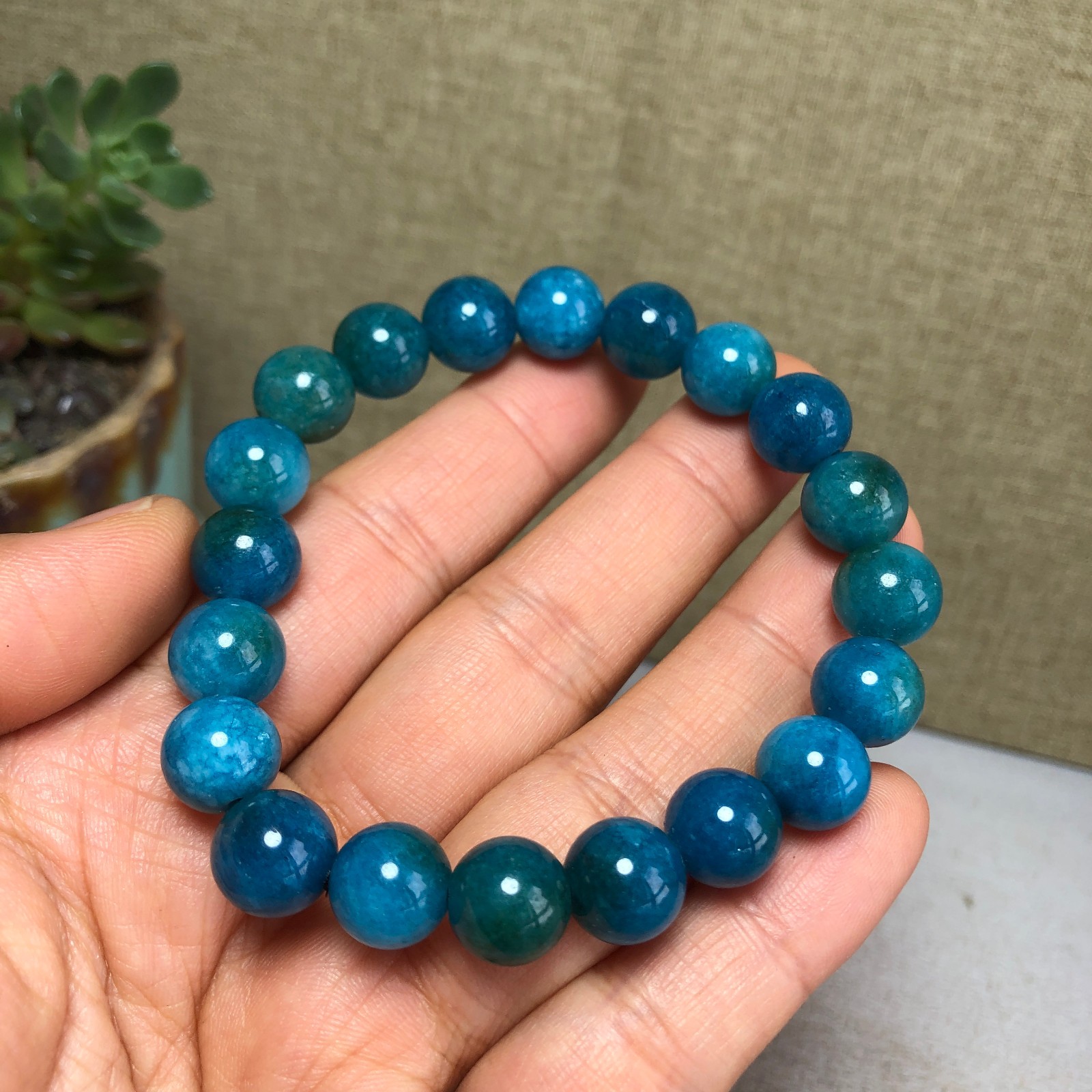 10mm Natural apatite semi-precious stone Crystal chain beads bracelet 31g A4765