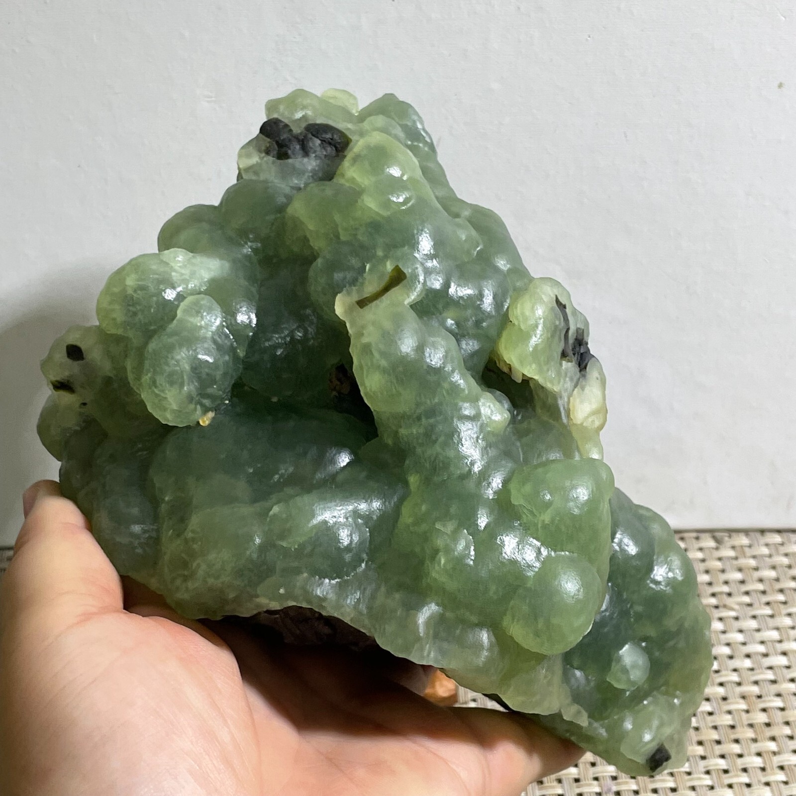 Natural green chalcedony grape agate crystal specimen Indonesia 1157g b105