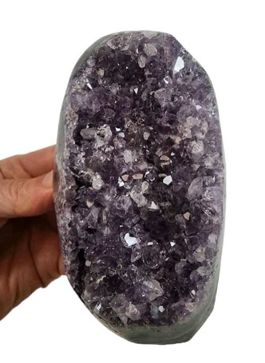 Amethyst Polished Edge Freestand A-Grade Brazil 1lb 4.3oz.