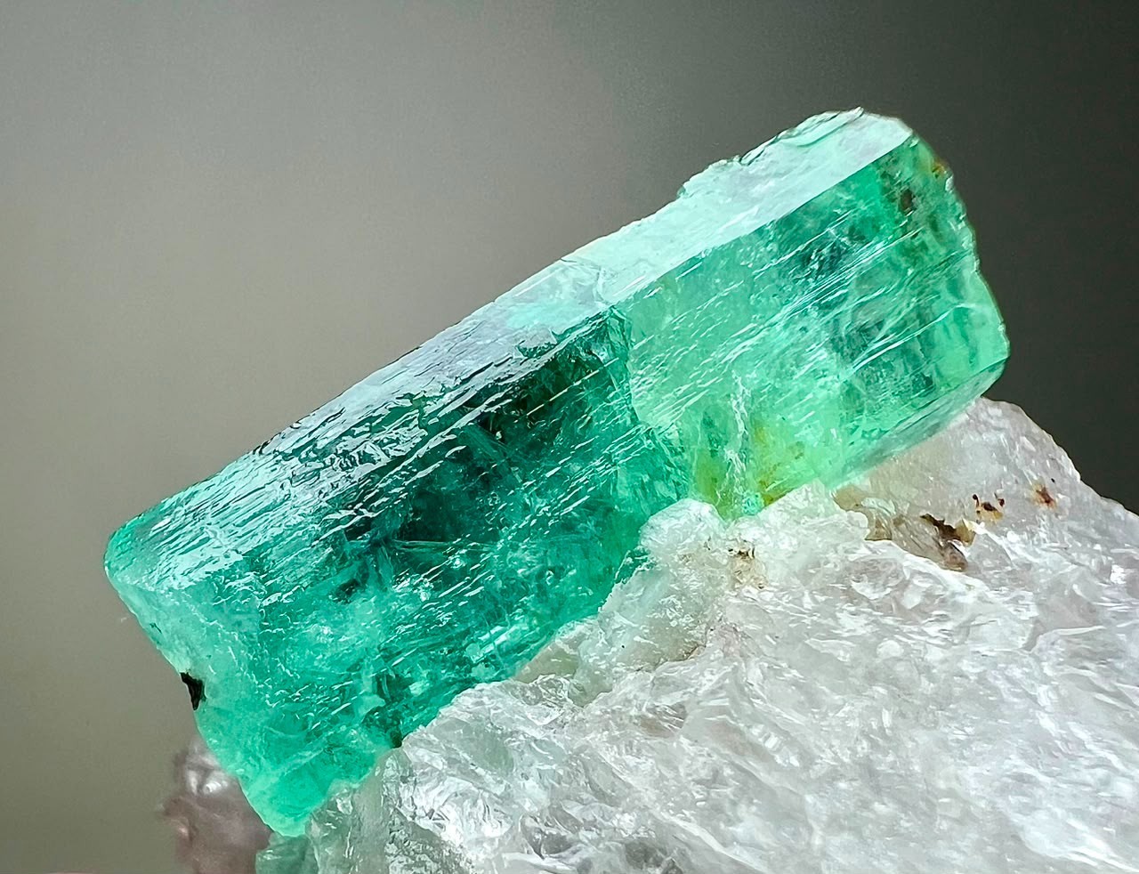 250 CT, Beryl Var! Full Terminated Natural Emerald Crystal Specimen ,KPK PAK