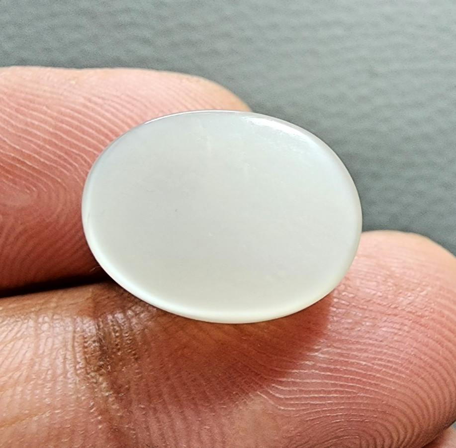 14Ct Rare White Moonstone Cabochon Oval Shape Eye-Clean Loose Gemstone For Ring