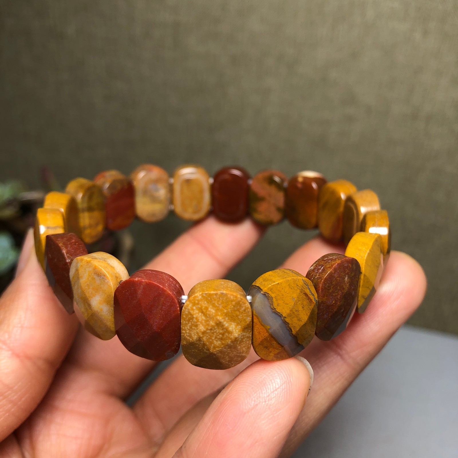 Natural egg yolk stone Crystal Quartz chain aspect beads bracelet 30g A3184