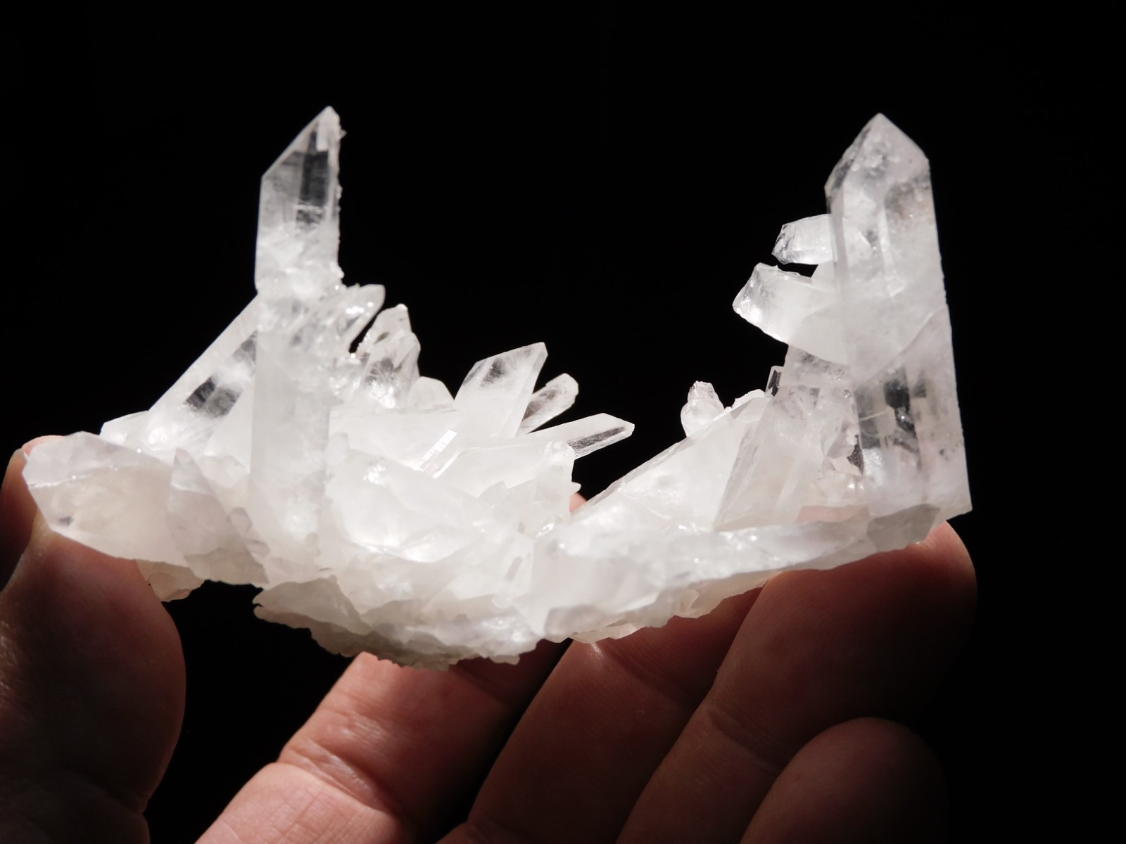 Twelve Points! TRANSLUCENT Quartz Crystal Cluster Collier Creek ARKANSAS 99.0gr