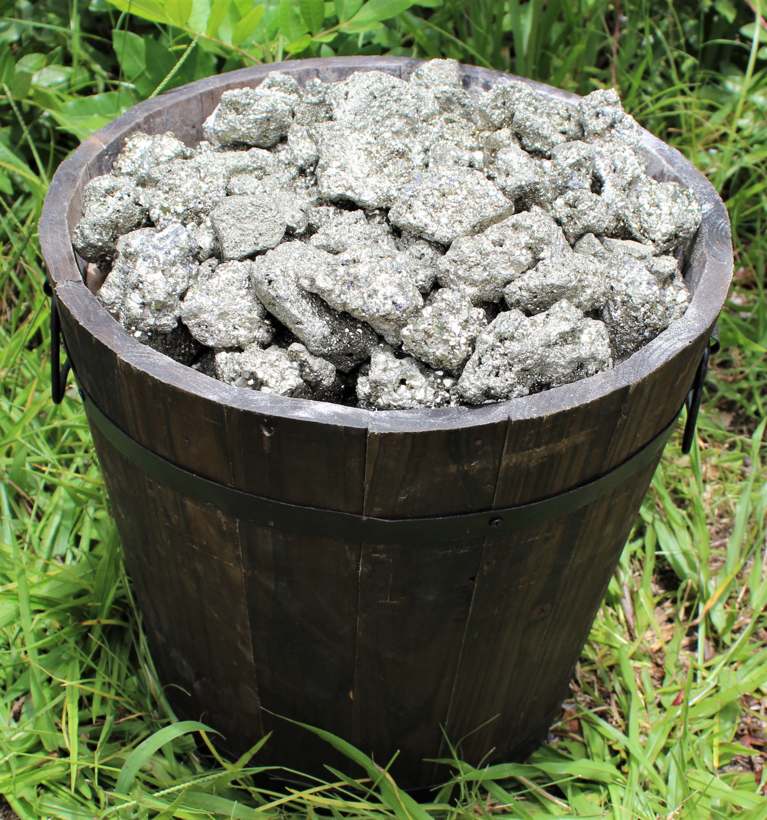 1 lb Wholesale Bulk Lot Rough Natural Pyrite Chispa 16 oz (Fool’s Gold)