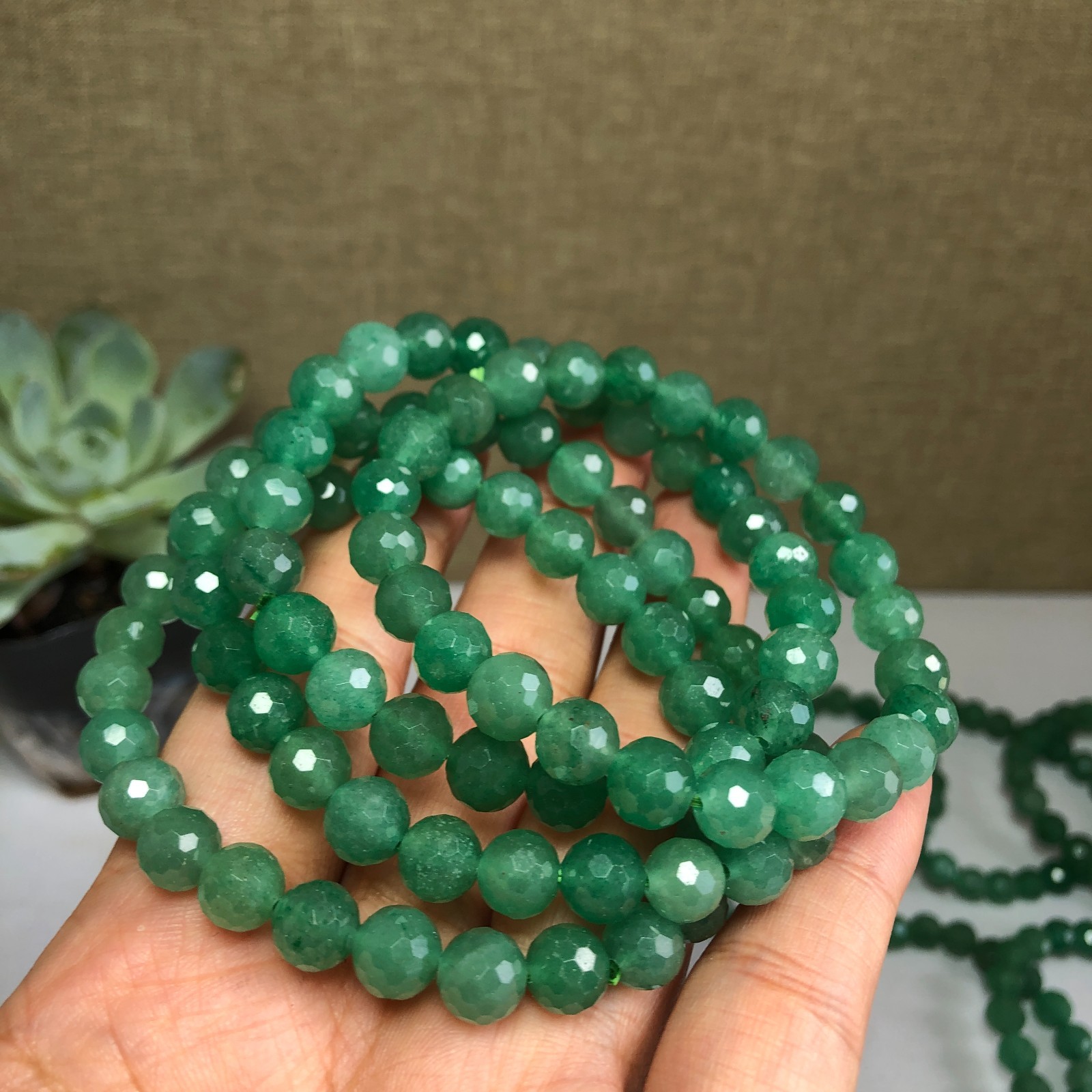 5Pcs Wholesal Natural Aventurine Quartz bracelets Crystal ball sphere facet 8mm