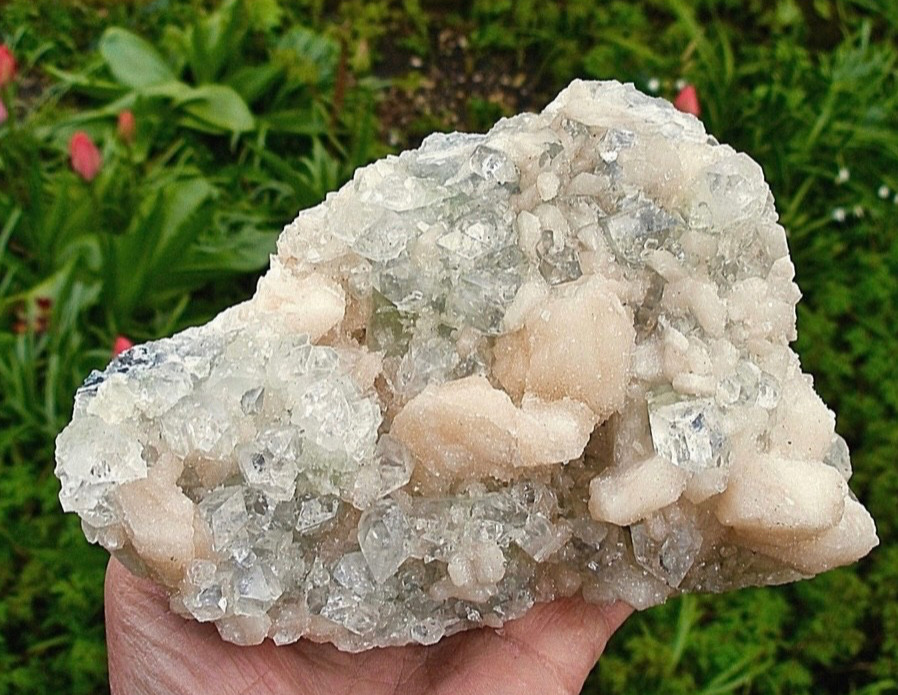 Apophyllite & Peach Stilbite Large 915gram AAA Grade Poona India 180mm x 120mm