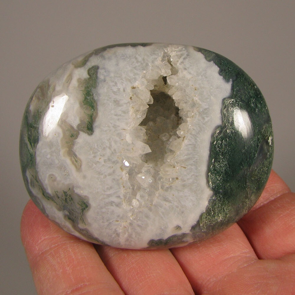 2.5″ GREEN MOSS AGATE Gemstone Polished Palm Stone – India
