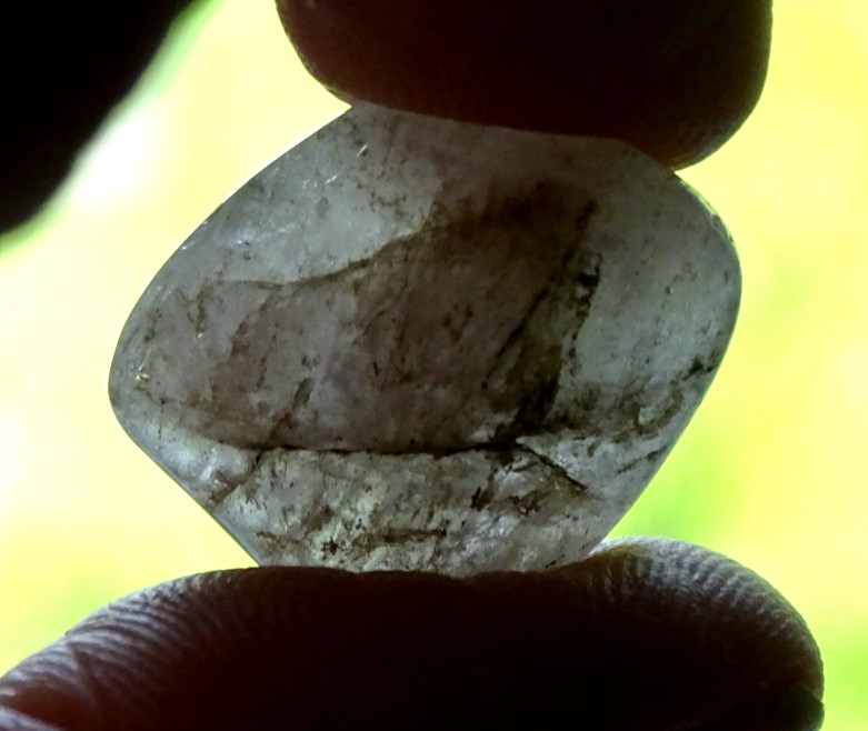 LITHIUM QUARTZ TUMBLESTONE 2.0 x 1.7 cms 5.54 gms #3