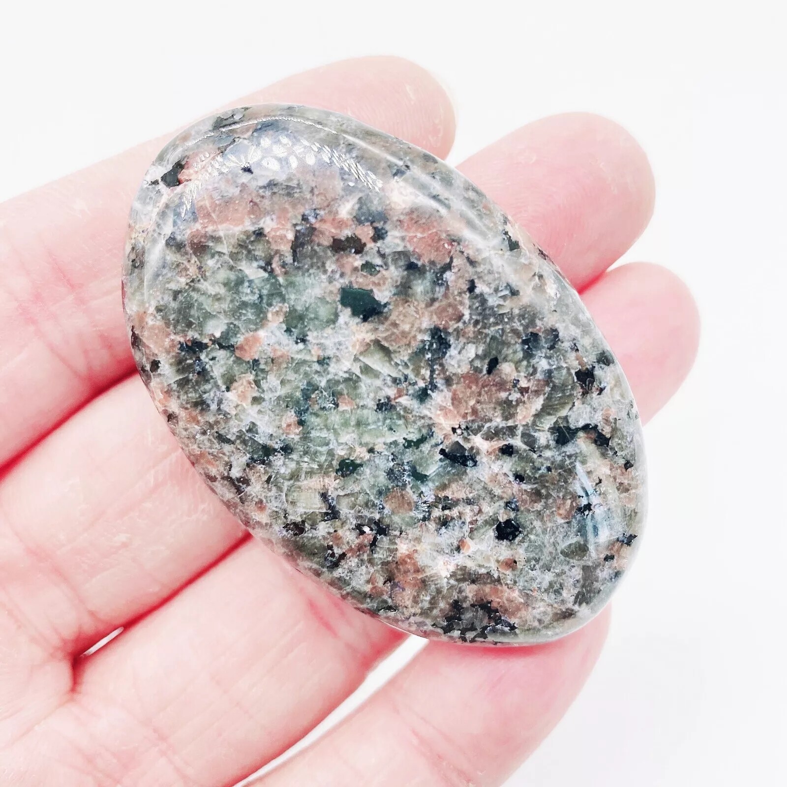 US Large Natural Yooperlite UV Fluorescent Glowing Fire Rock Flame Tumbled Stone