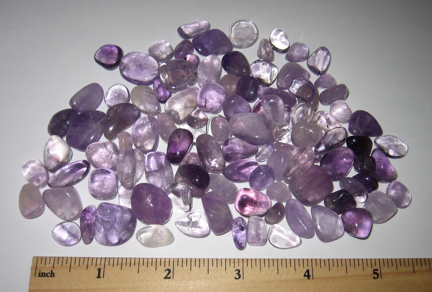 109 TUMBLED POLISHED 0.2″- 0.6″ LIGHT PURPLE AMETHYST CRYSTAL STONES ~ 145.4g *2