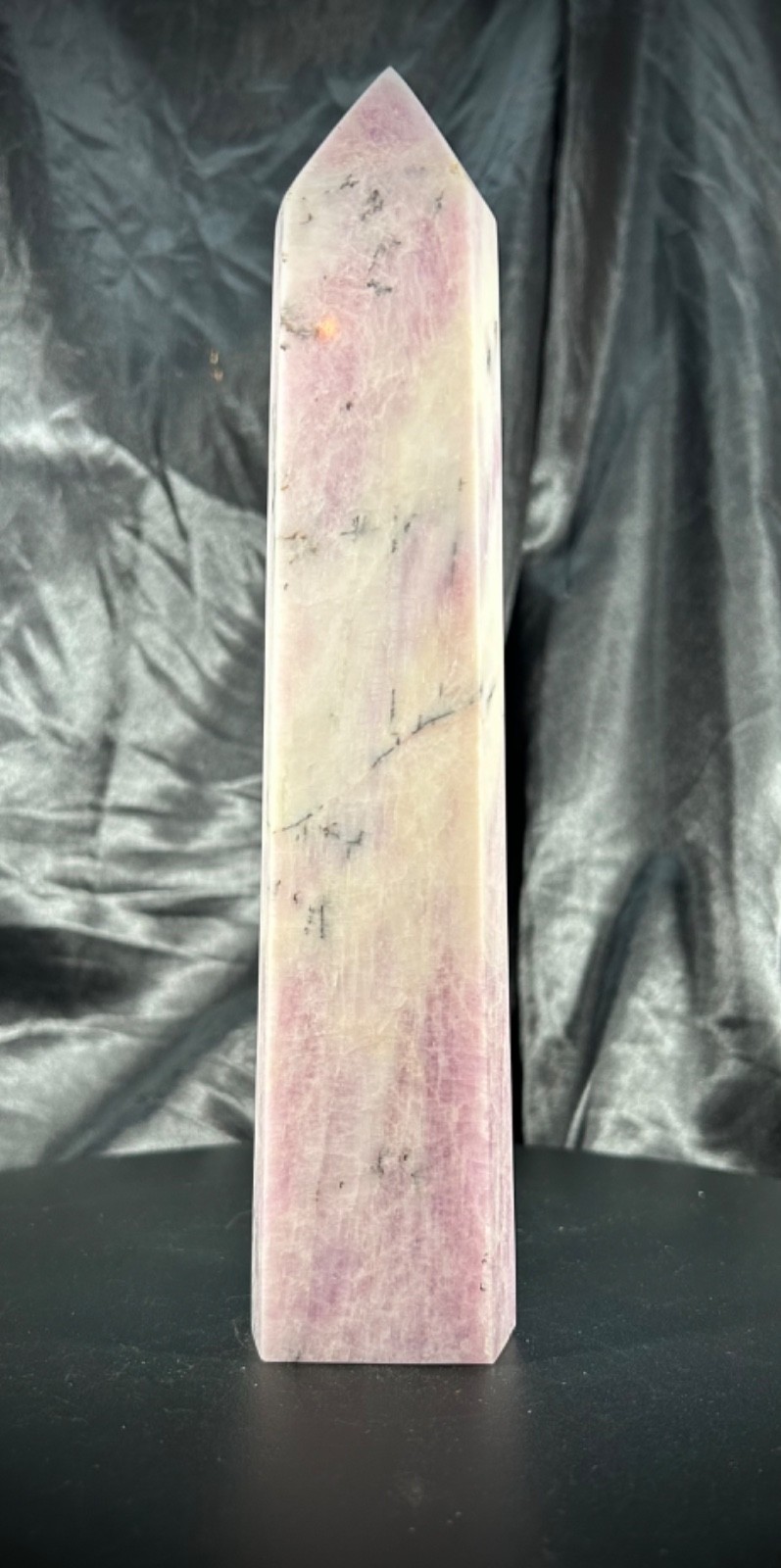 9″ Amazing Kunzite Tower 1b 14.4oz (863 grams) UV Reactive