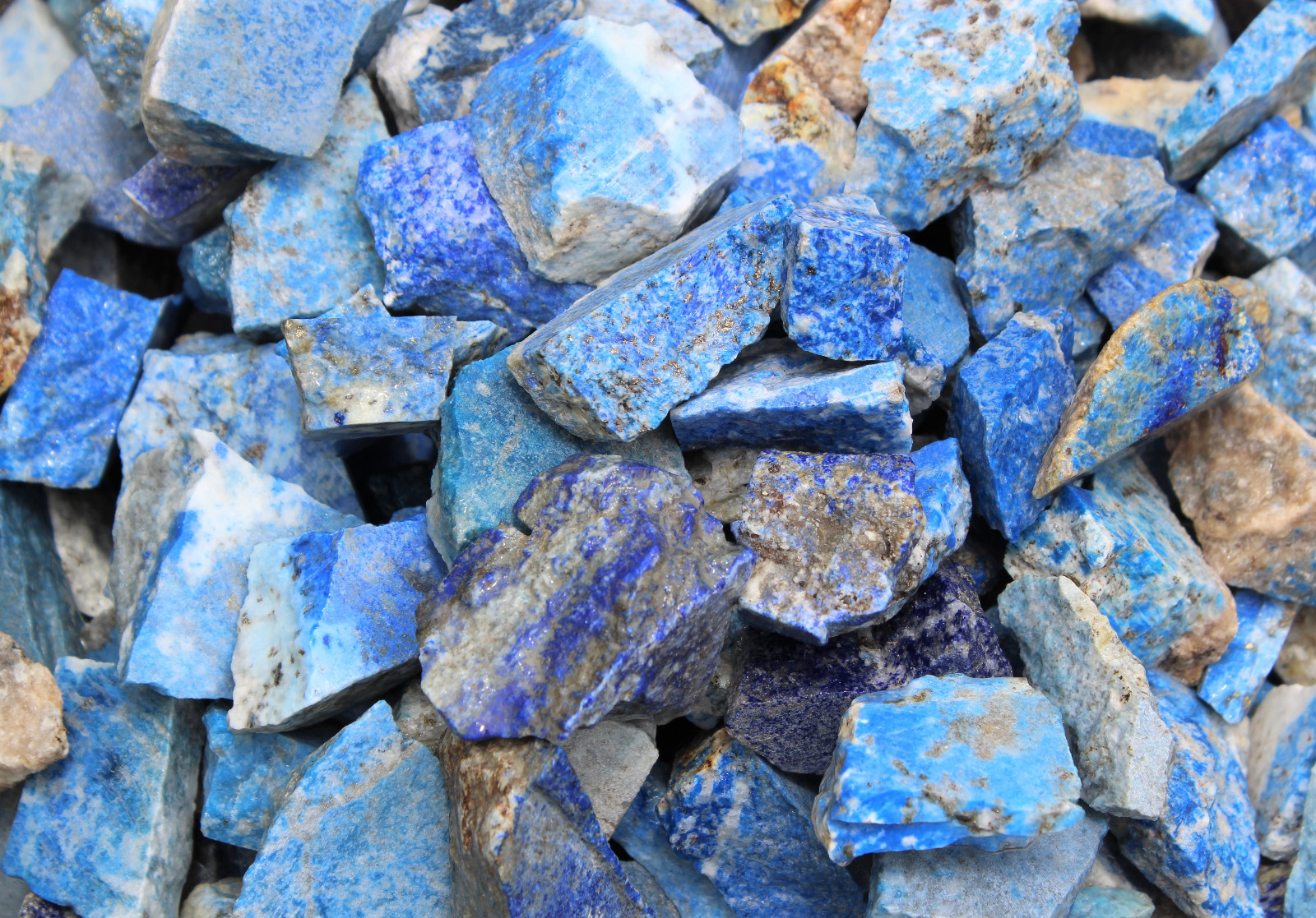 Natural Rough Lapis: 1 Piece (Blue Raw Crystal Gemstone Specimen)