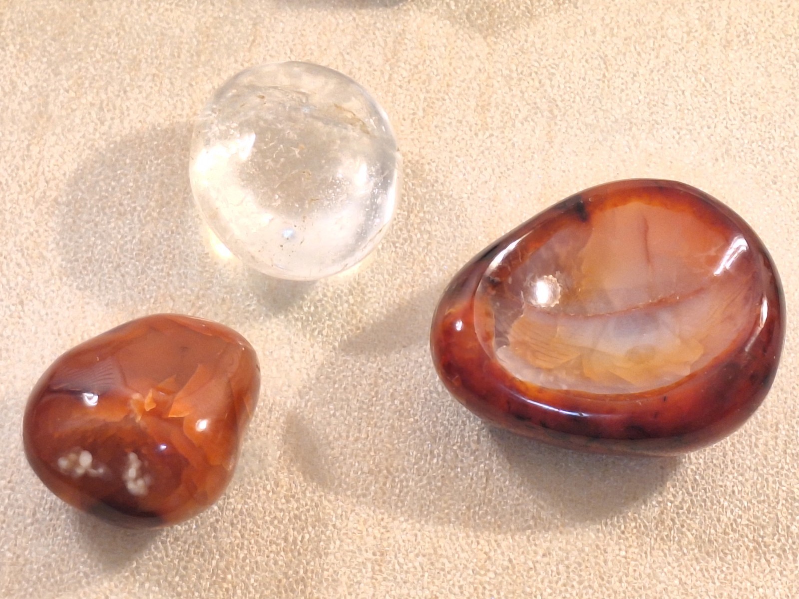 Carnelian & Crystal Quartz Meditation Set 1 Bowl & 2 Palm Stones Mint Condition