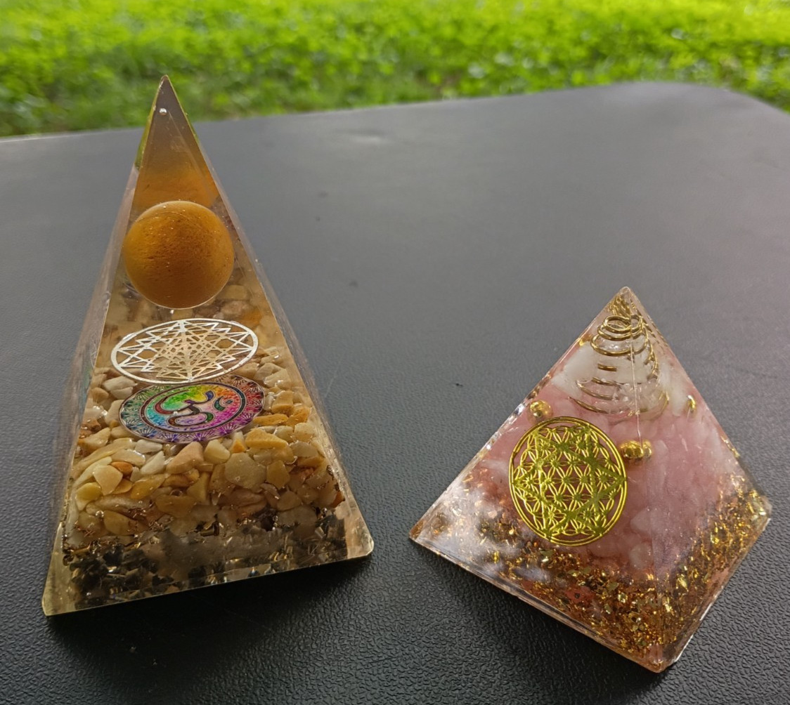 Lot of 2 Orgone Pyramid Energy Generators Orgonite Rose Quartz Citrine