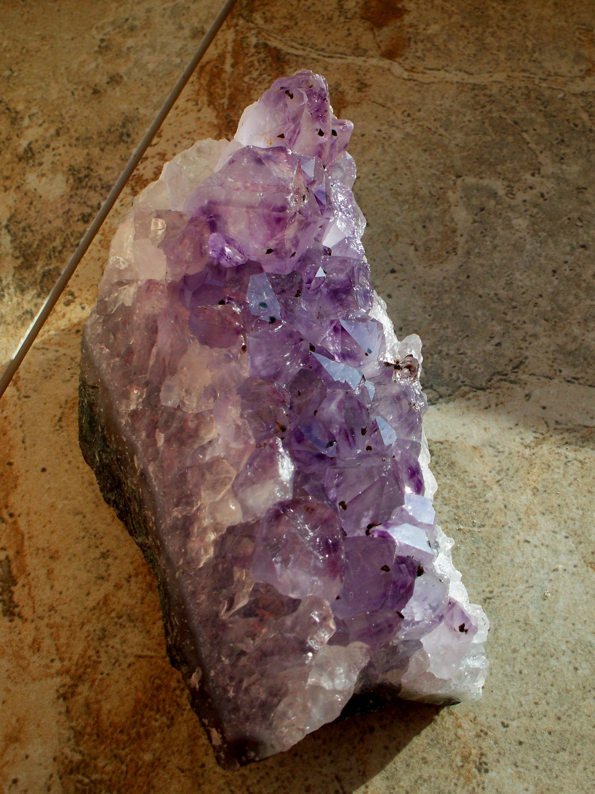 A12 Amethyst Purple Crystal Cluster 4 x 1 7/8″ 9.5 oz. 250 gr.