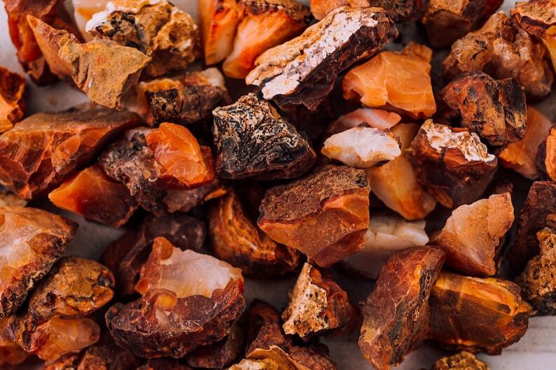 Raw Carnelian Crystals Madagascar, Bulk Rough Stones for Tumbling & Healing