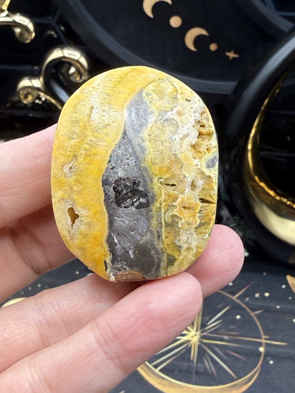Natural Bumblebee Jasper Palms Druze vugs raw Free shipping