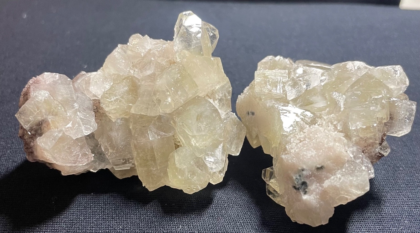 2 pieces Natural Apophyllite cluster crystal stone 143 gr 6x5x4 cm