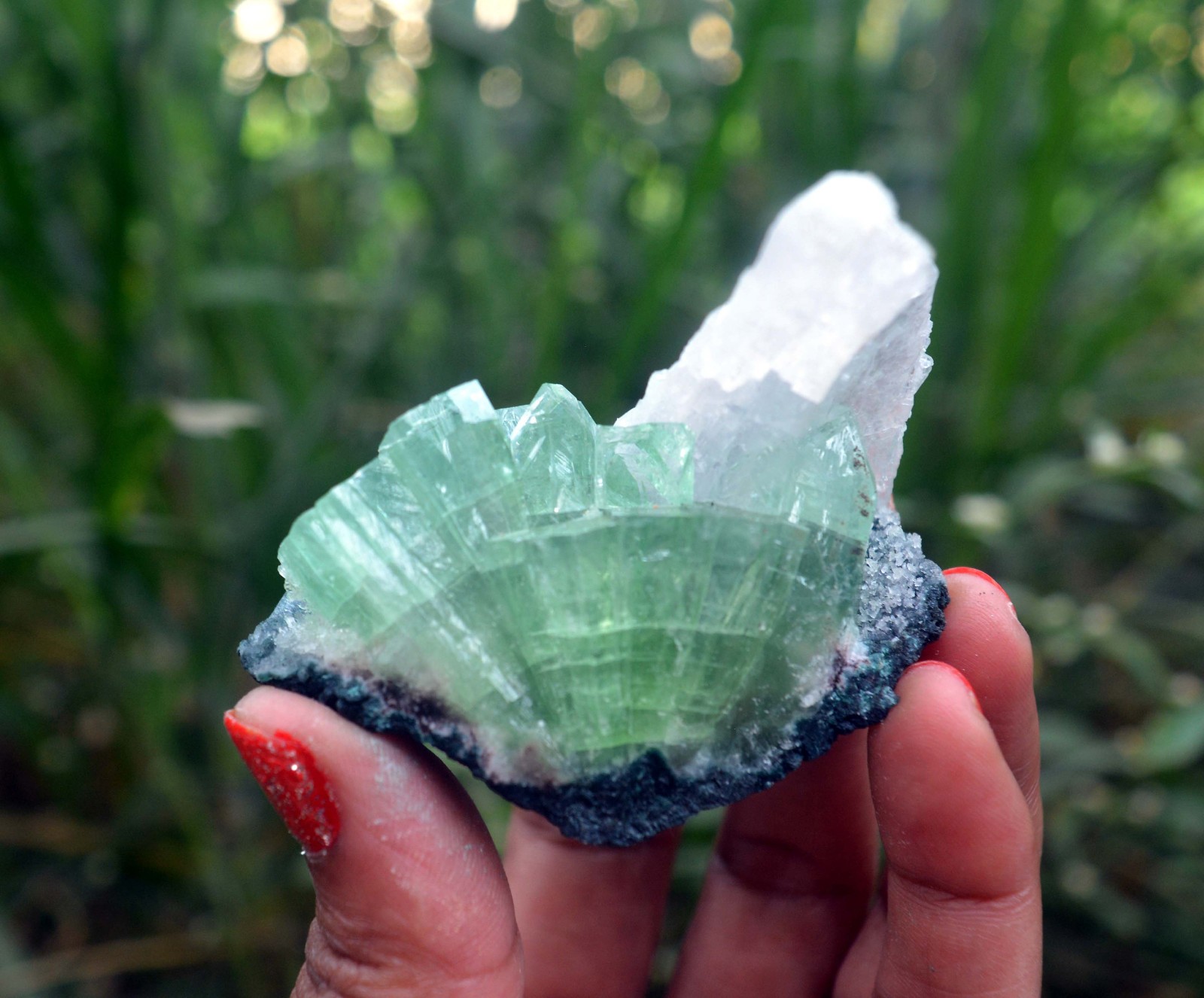 green apophyllite w/ heulandite minerals specimen a-8