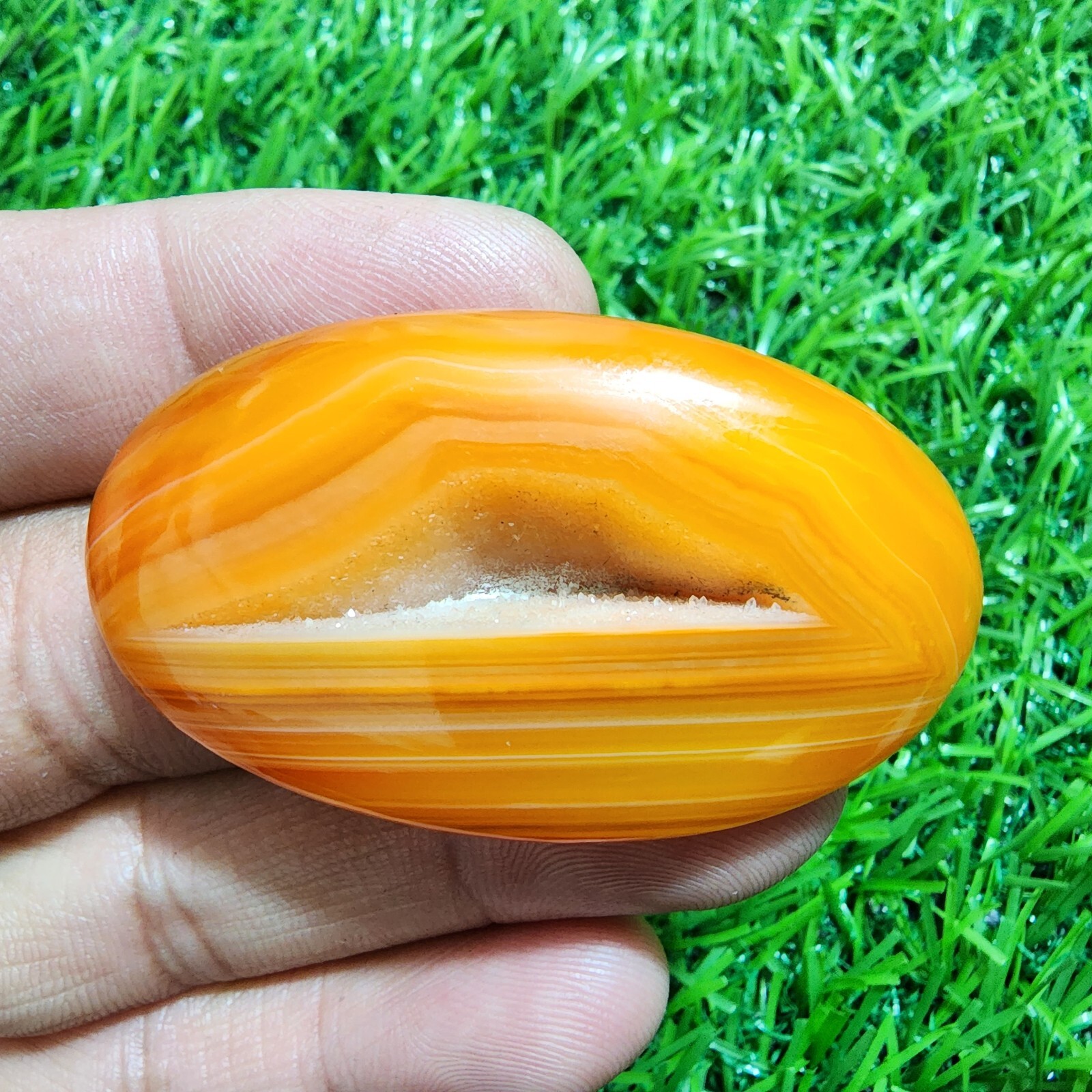 100% Natural Window Druzy Agate Oval Shape 118 Carat Loose Gemstone For Jewelry