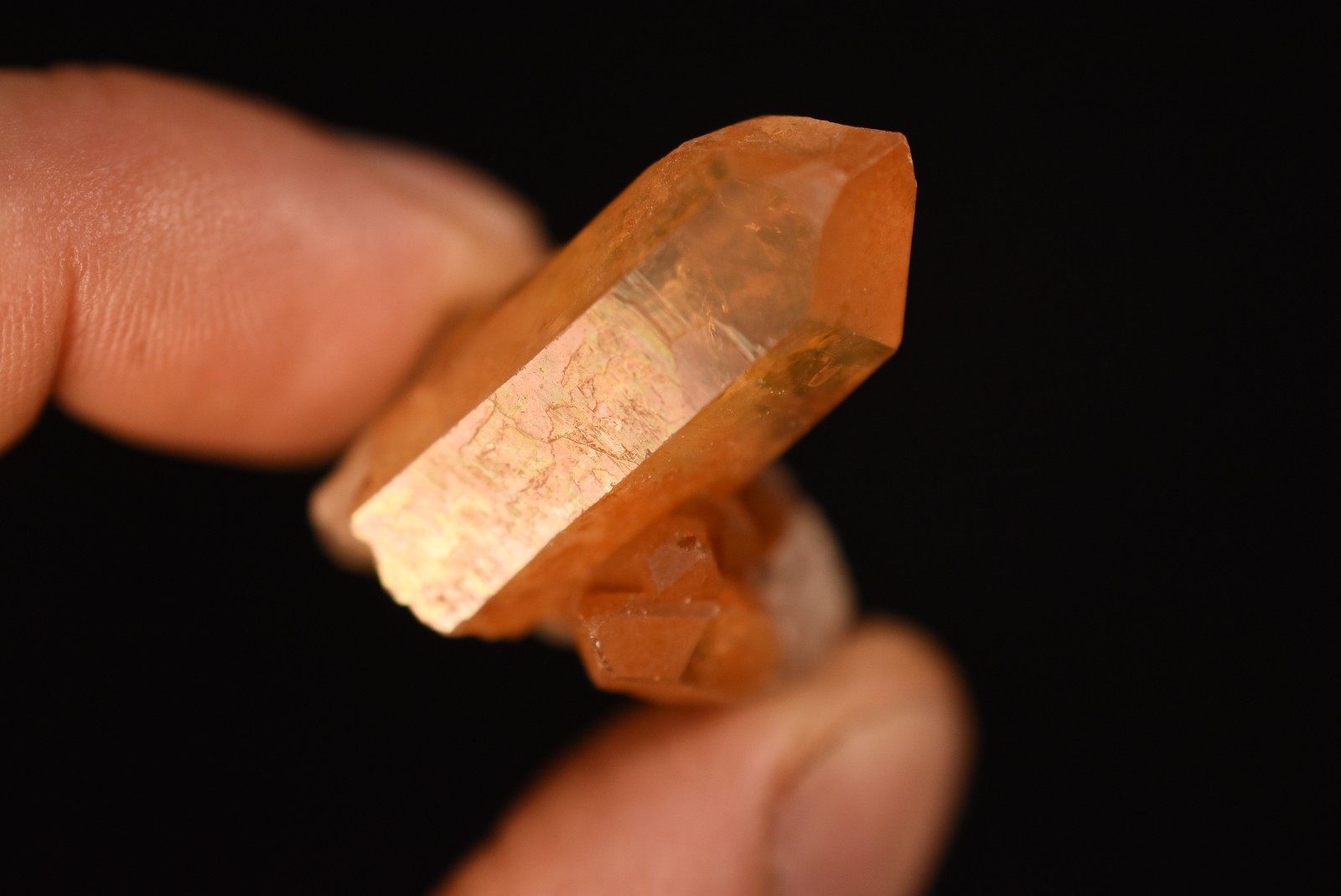 2 *TANGERINE QUARTZ* Crystals 3-4cm 23.8g Natural Stone, Trauma Shock