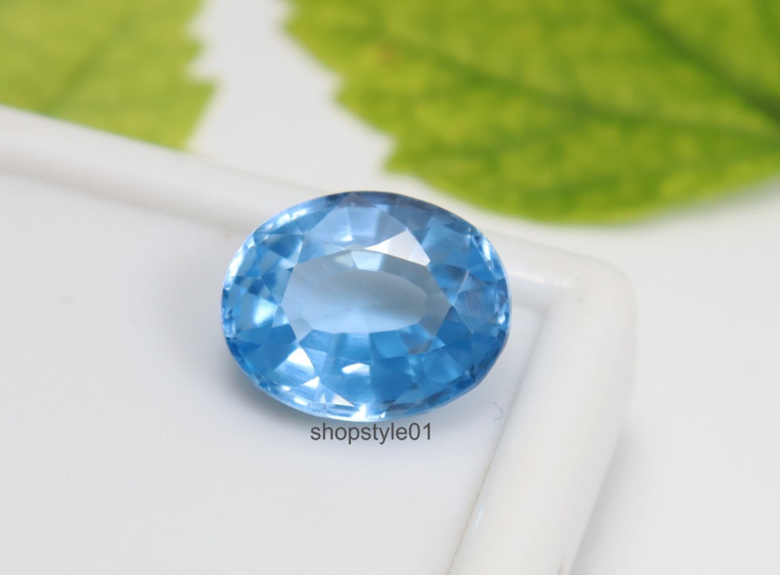 7.55 Ct Natural Certified Aquamarine – Oval Cut Loose Gemstone (13.3 × 10.8mm